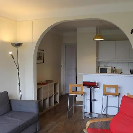 Pleasant South Apartment *